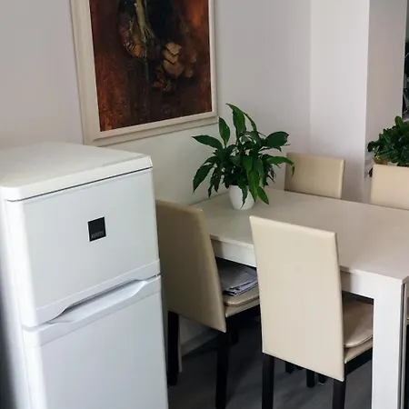 Apartment U Areny Mozartova