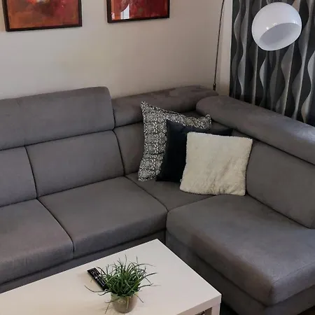 U Areny Mozartova Apartment *